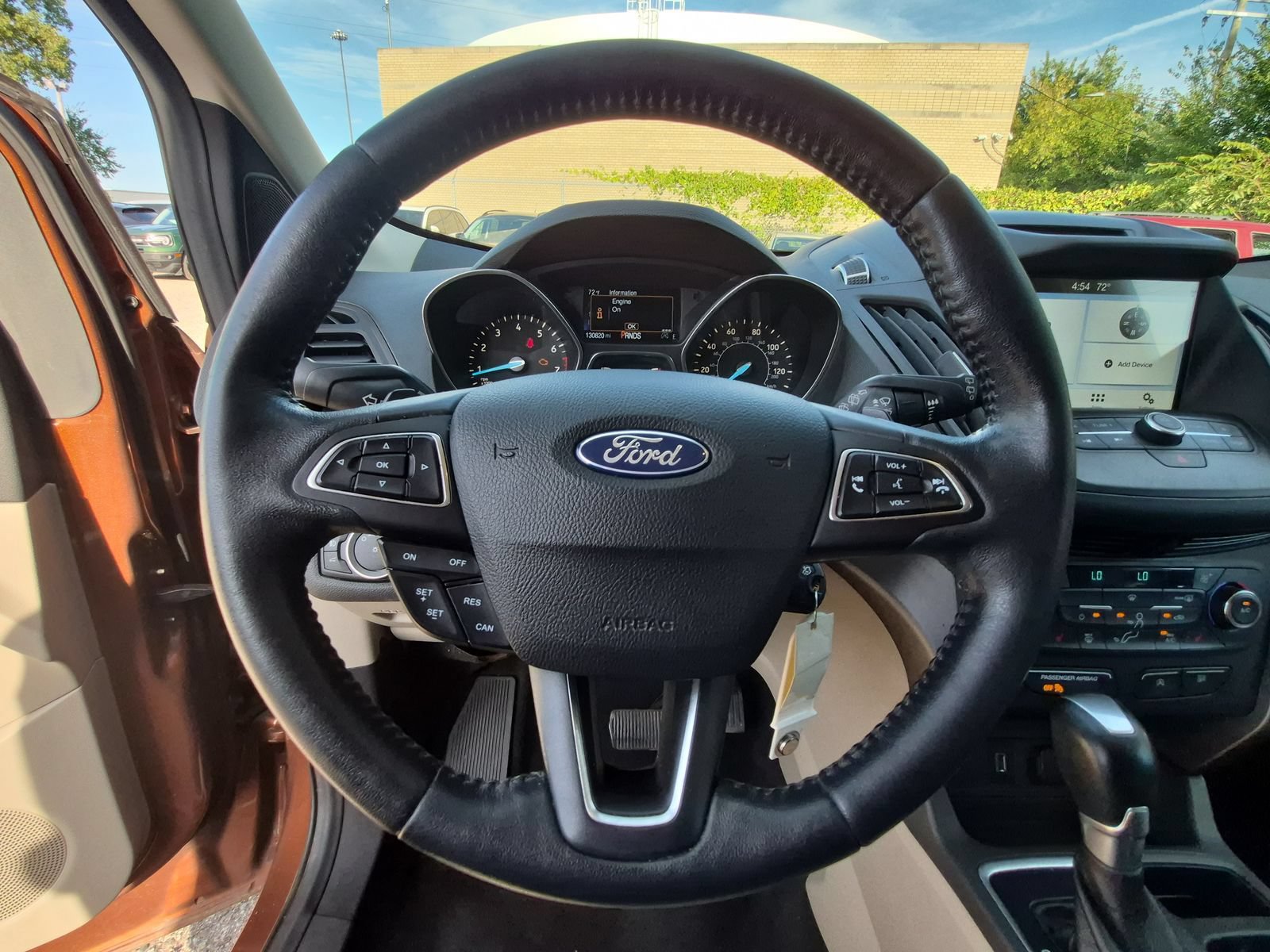 Used 2017 Ford Escape SE w/ SE Leather Comfort Package AWD/4WD image 23
