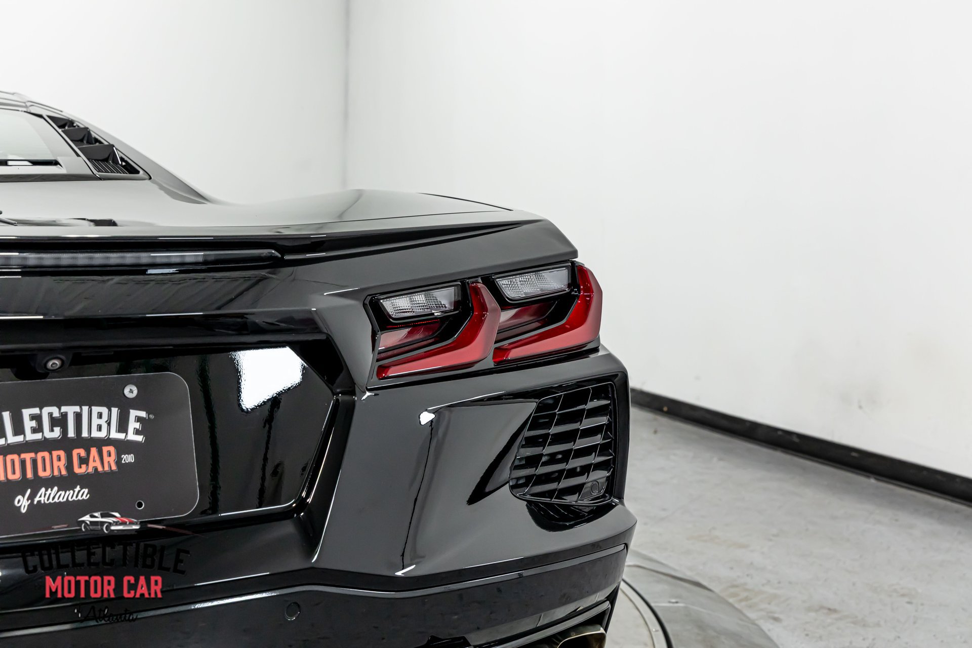Used 2022 Chevrolet Corvette Stingray Premium Cpe w/ Body-Color Dual Roof Package RWD image 56