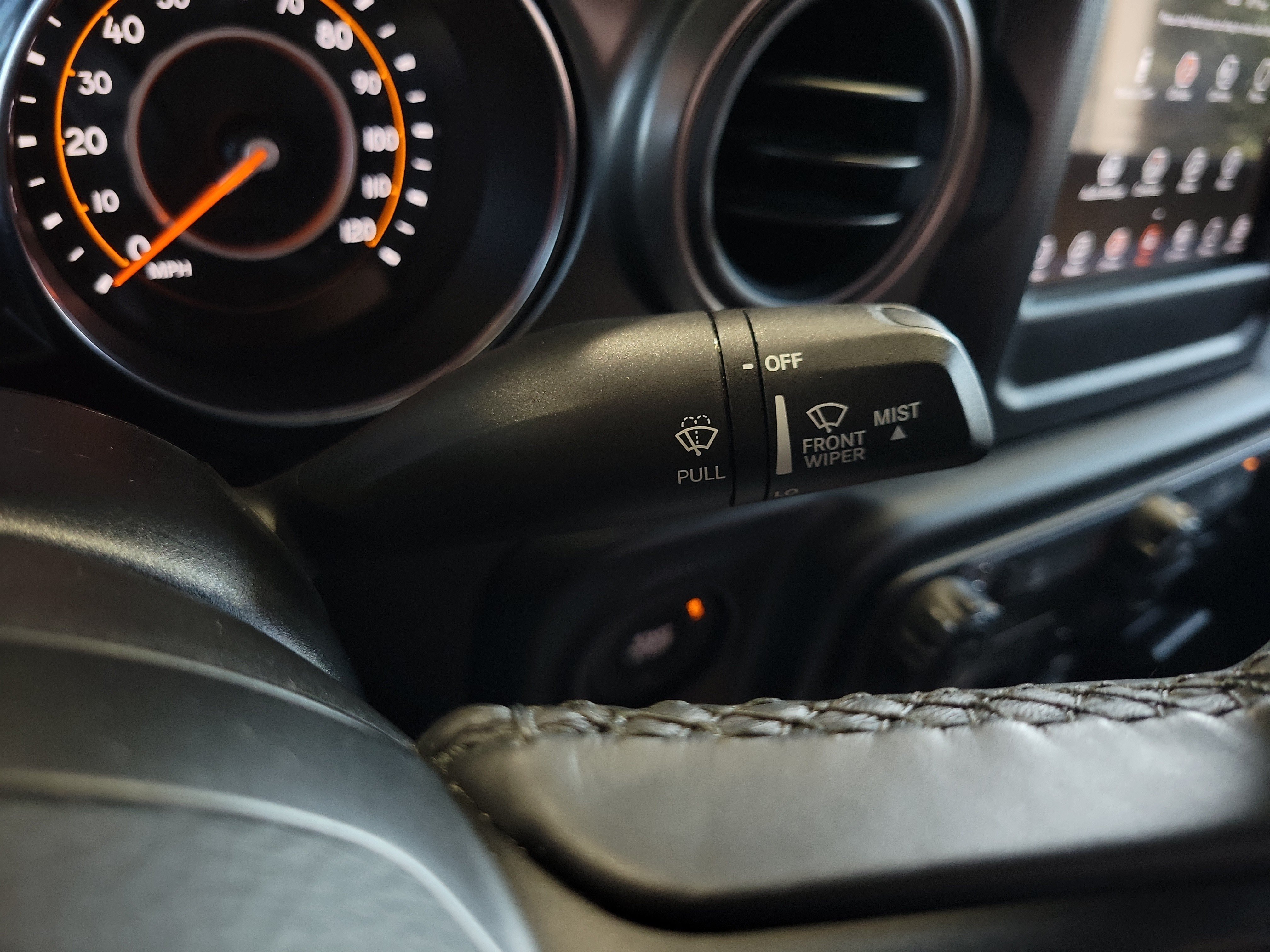 Certified 2022 Jeep Wrangler Sport AWD/4WD image 29