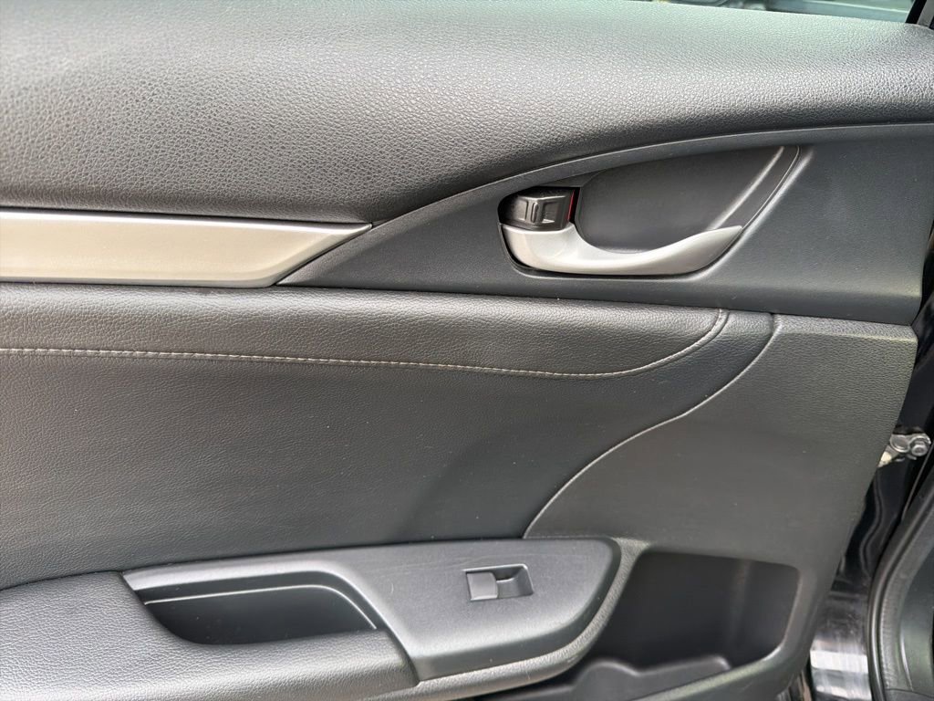 Used 2016 Honda Civic Touring image 24