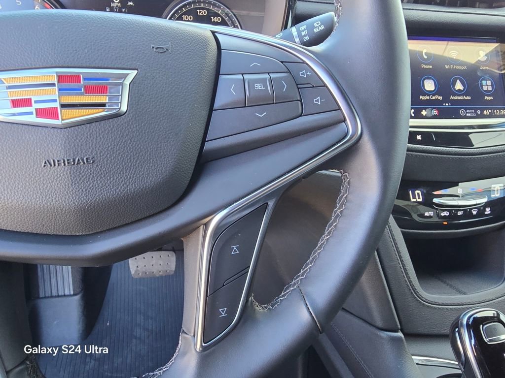 New 2026 Cadillac XT5 Luxury w/ LPO, Bronce Accent Package image 23