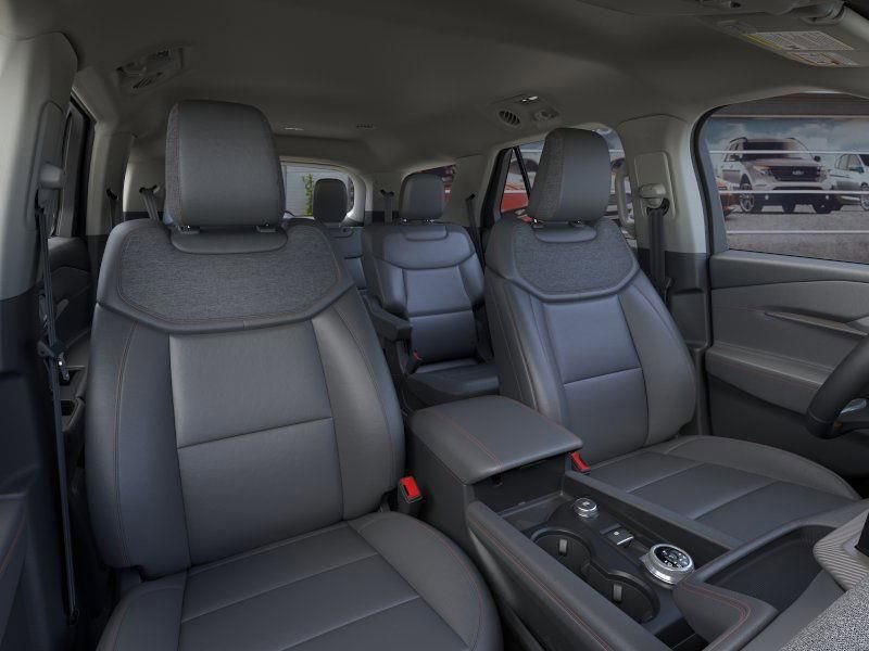 New 2026 Ford Explorer Active w/ Active Comfort Package image 10