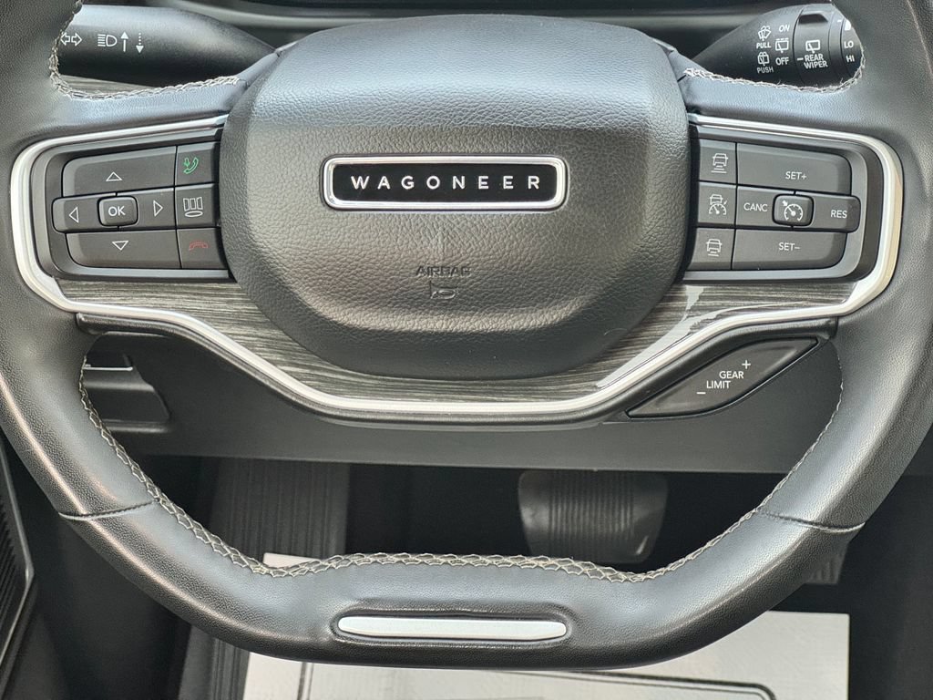 Used 2022 Jeep Wagoneer Series II w/ Premium Group I AWD/4WD image 22