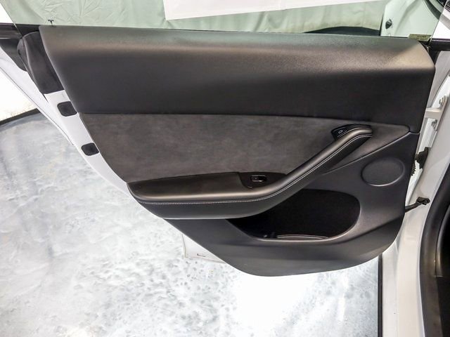 Used 2023 Tesla Model Y Long Range image 38