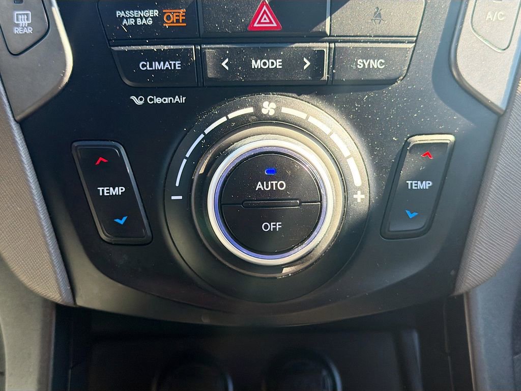 Used 2017 Hyundai Santa Fe Sport image 16