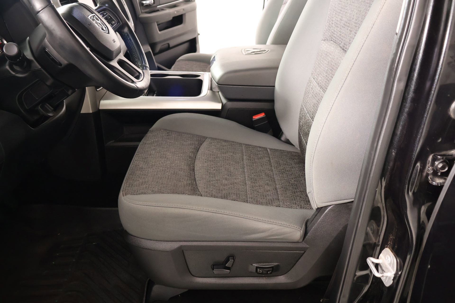 Used 2018 RAM 1500 Big Horn image 10