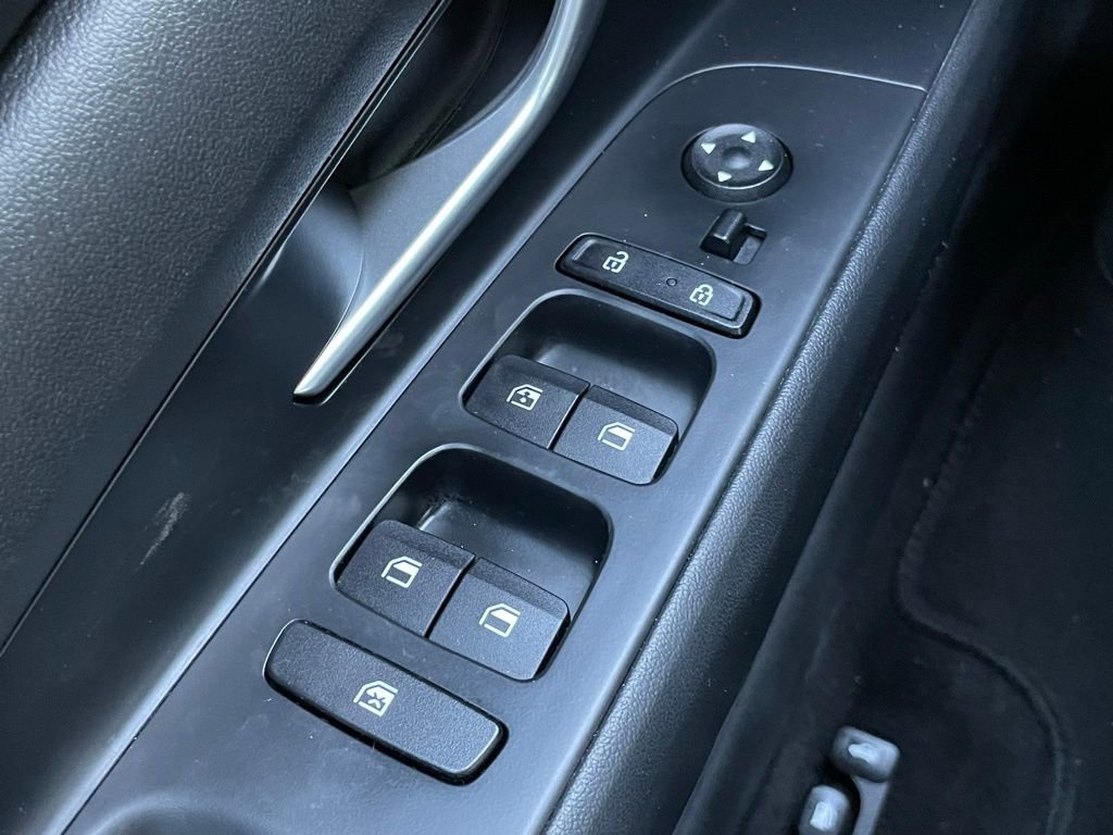 Used 2022 Hyundai Elantra SEL w/ Convenience Package image 11