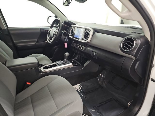 Used 2020 Toyota Tacoma SR5 w/ Blackout Package image 33