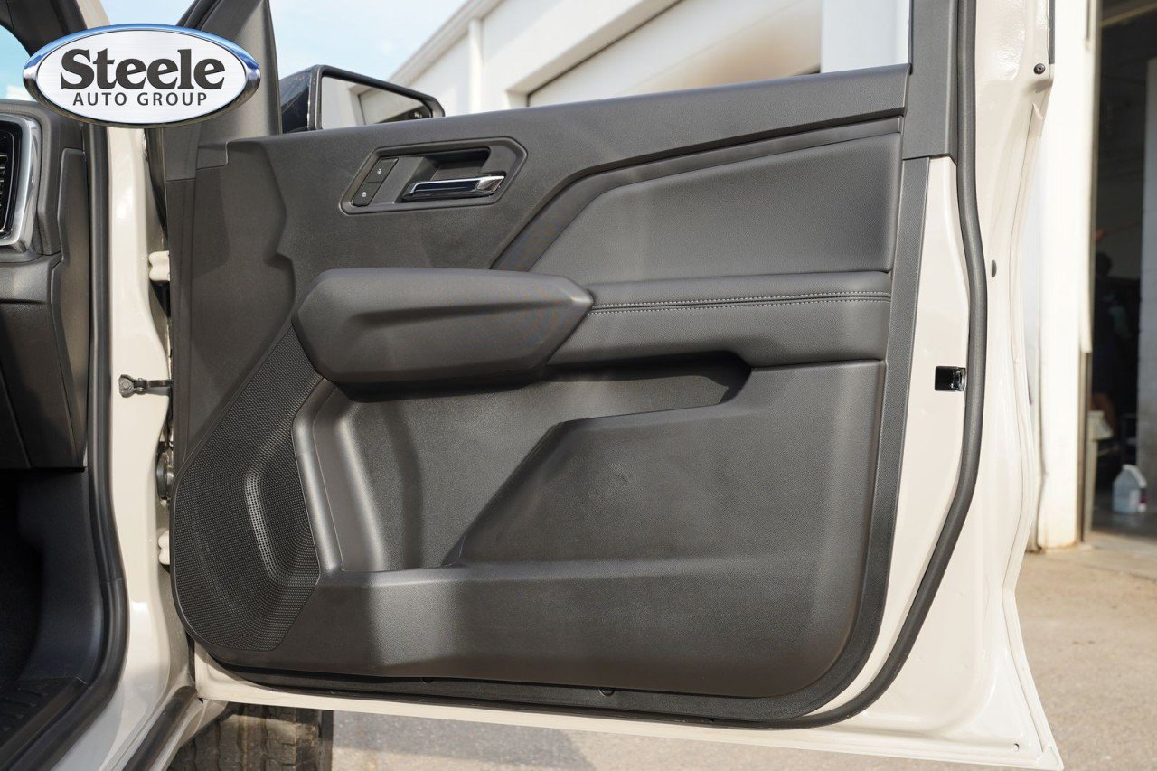New 2026 GMC Canyon Elevation w/ Convenience Package RWD image 26