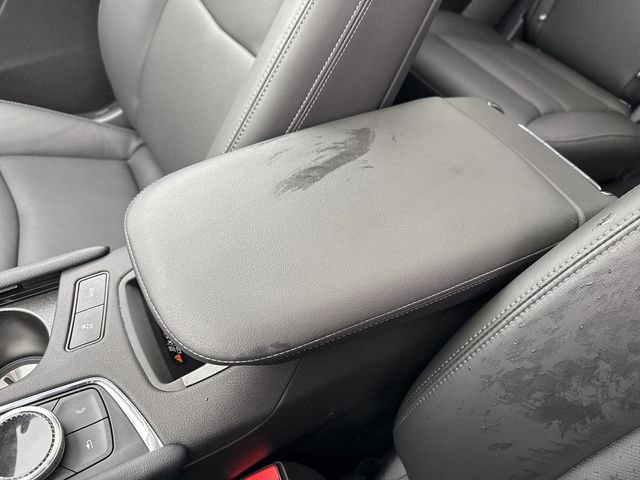 Used 2024 Cadillac XT6 Sport image 32