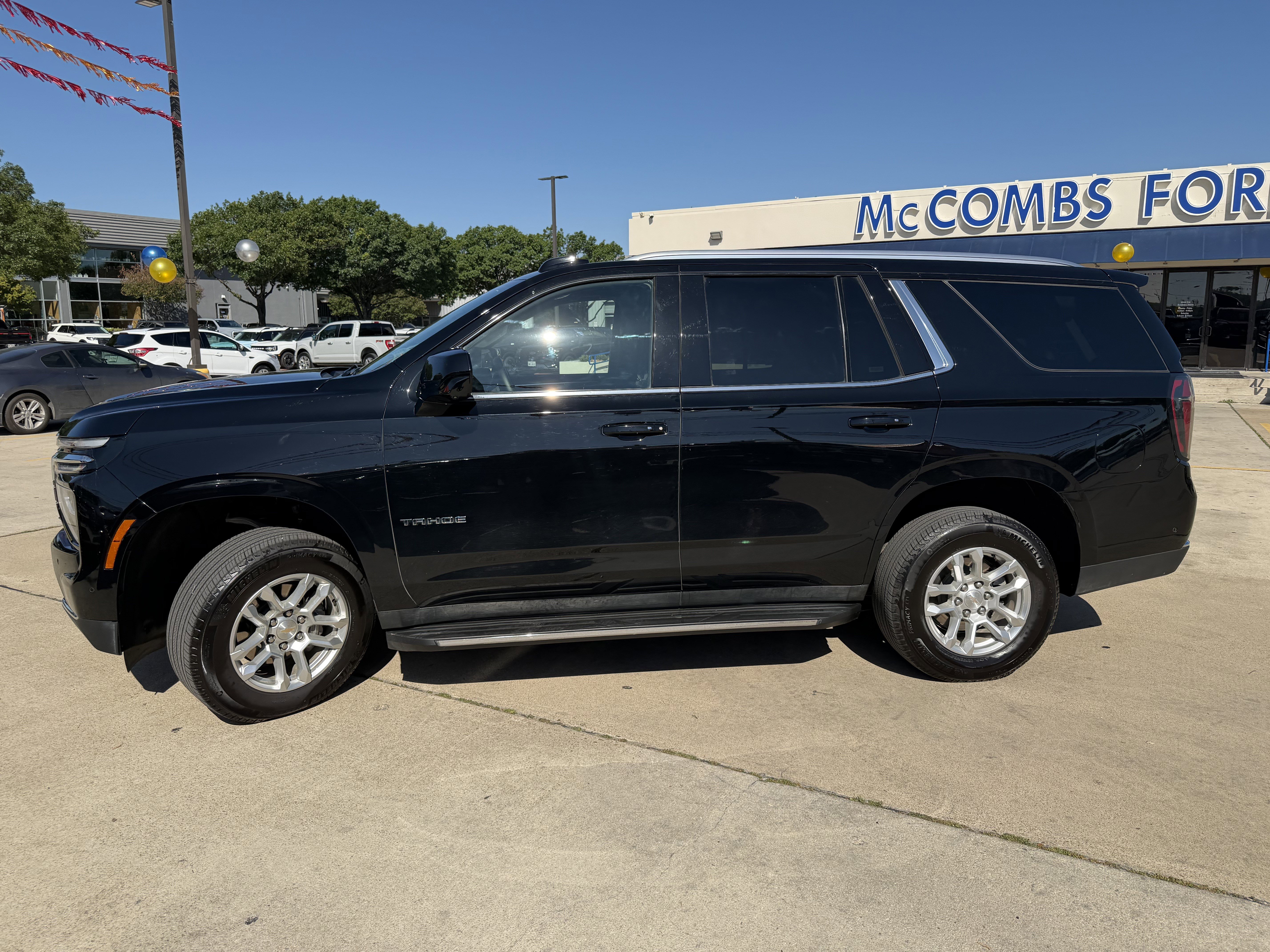 Used 2025 Chevrolet Tahoe LT AWD/4WD image 11