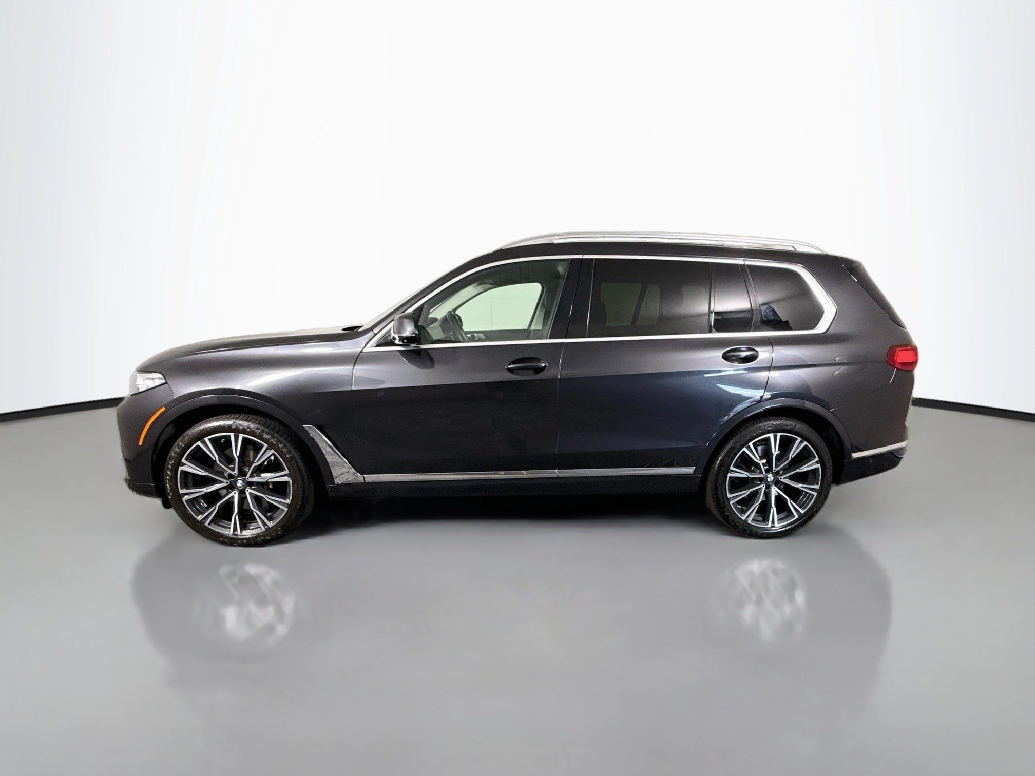 Used 2022 BMW X7 xDrive40i w/ Executive Package AWD/4WD image 6
