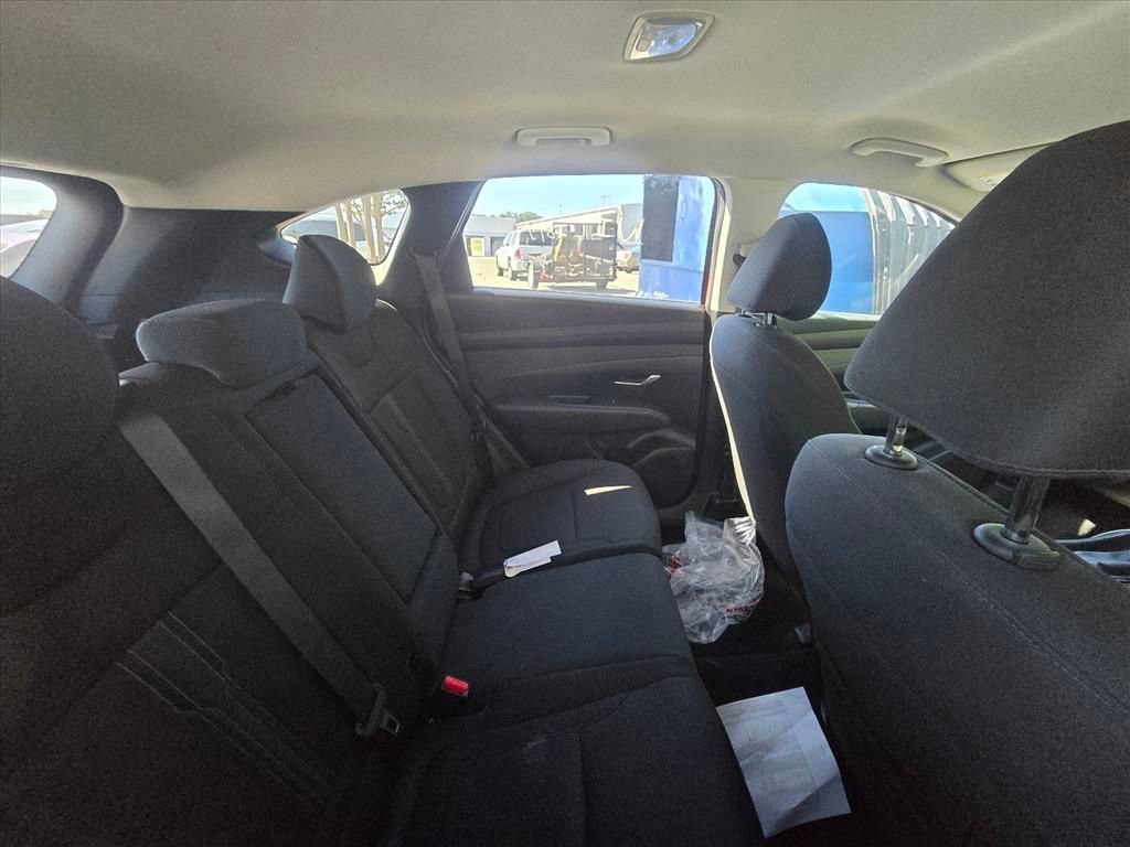 Used 2025 Hyundai Tucson SEL FWD image 8