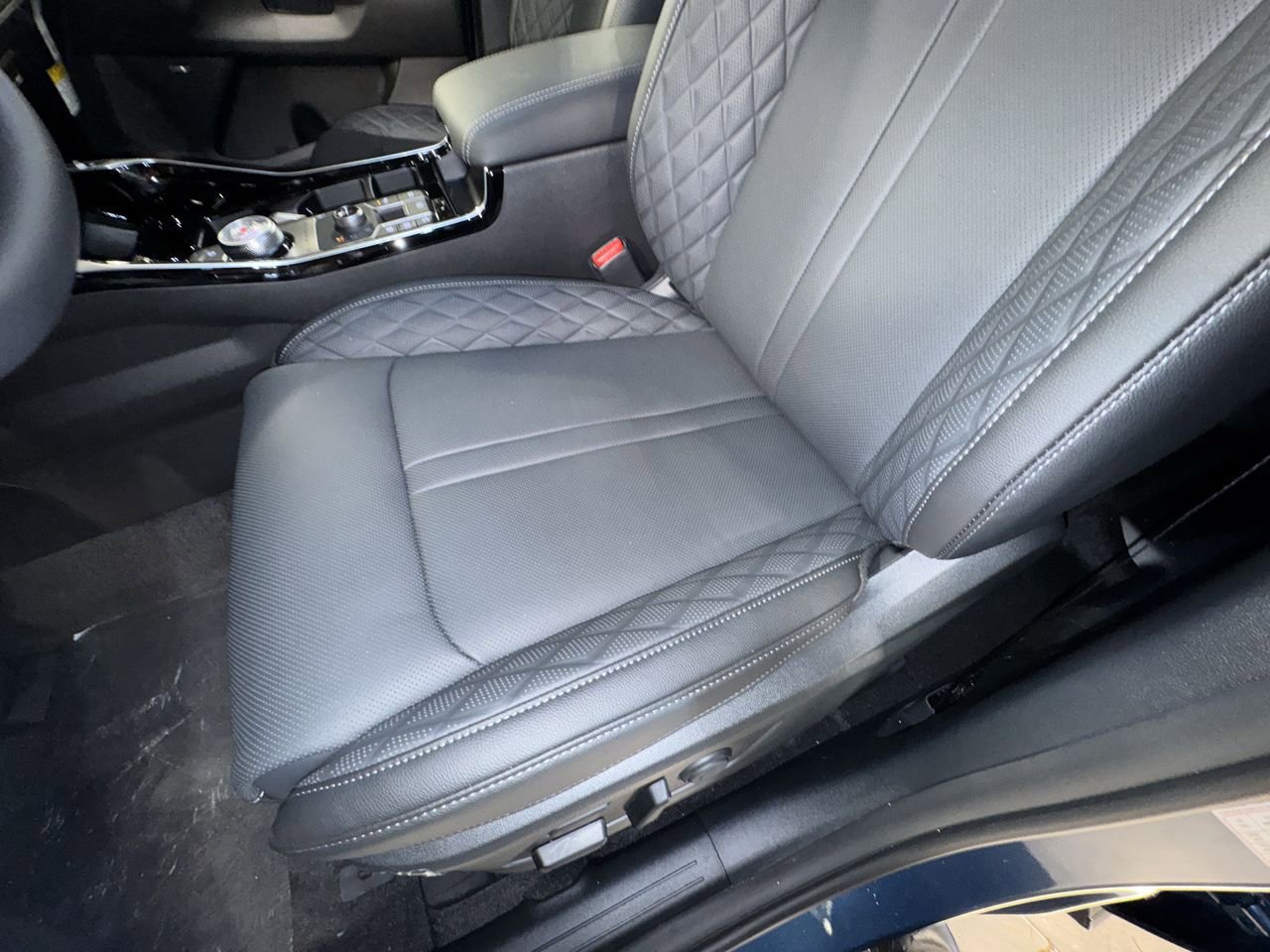 New 2026 Kia Sorento SX Prestige AWD/4WD image 16