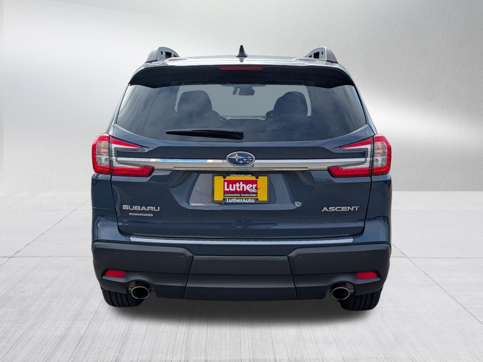 Used 2024 Subaru Ascent Premium w/ Convenience Package AWD/4WD image 4
