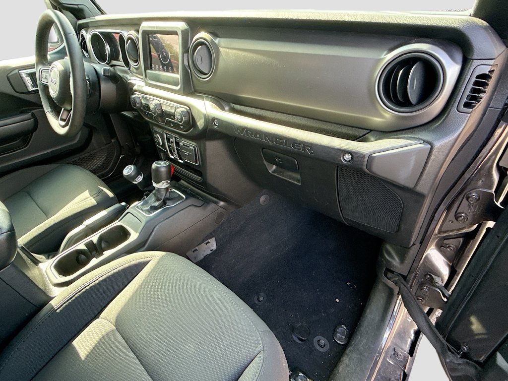 Certified 2023 Jeep Wrangler Unlimited w/ Convenience Group AWD/4WD image 33