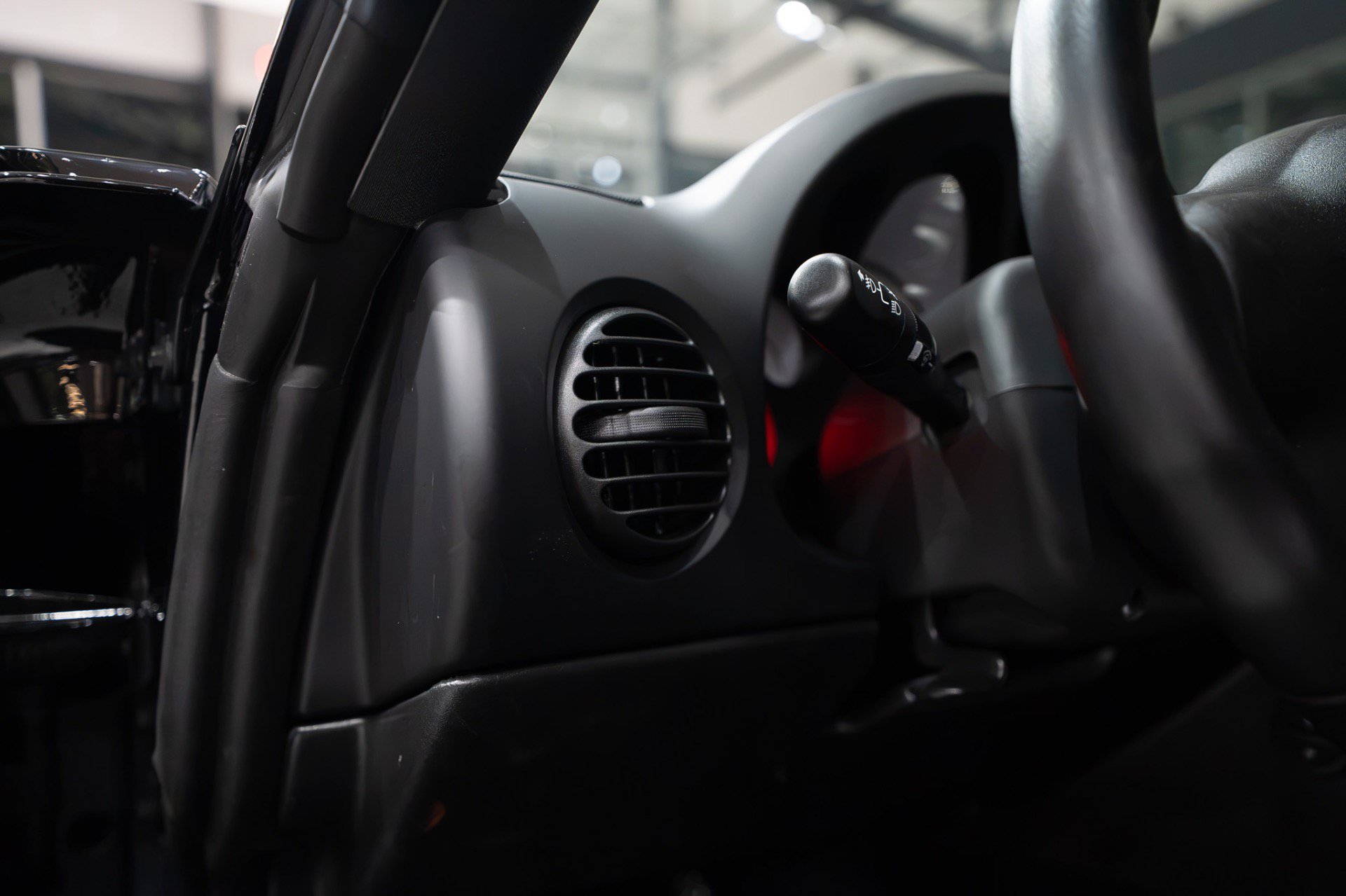 Used 2010 Dodge Viper ACR RWD image 8