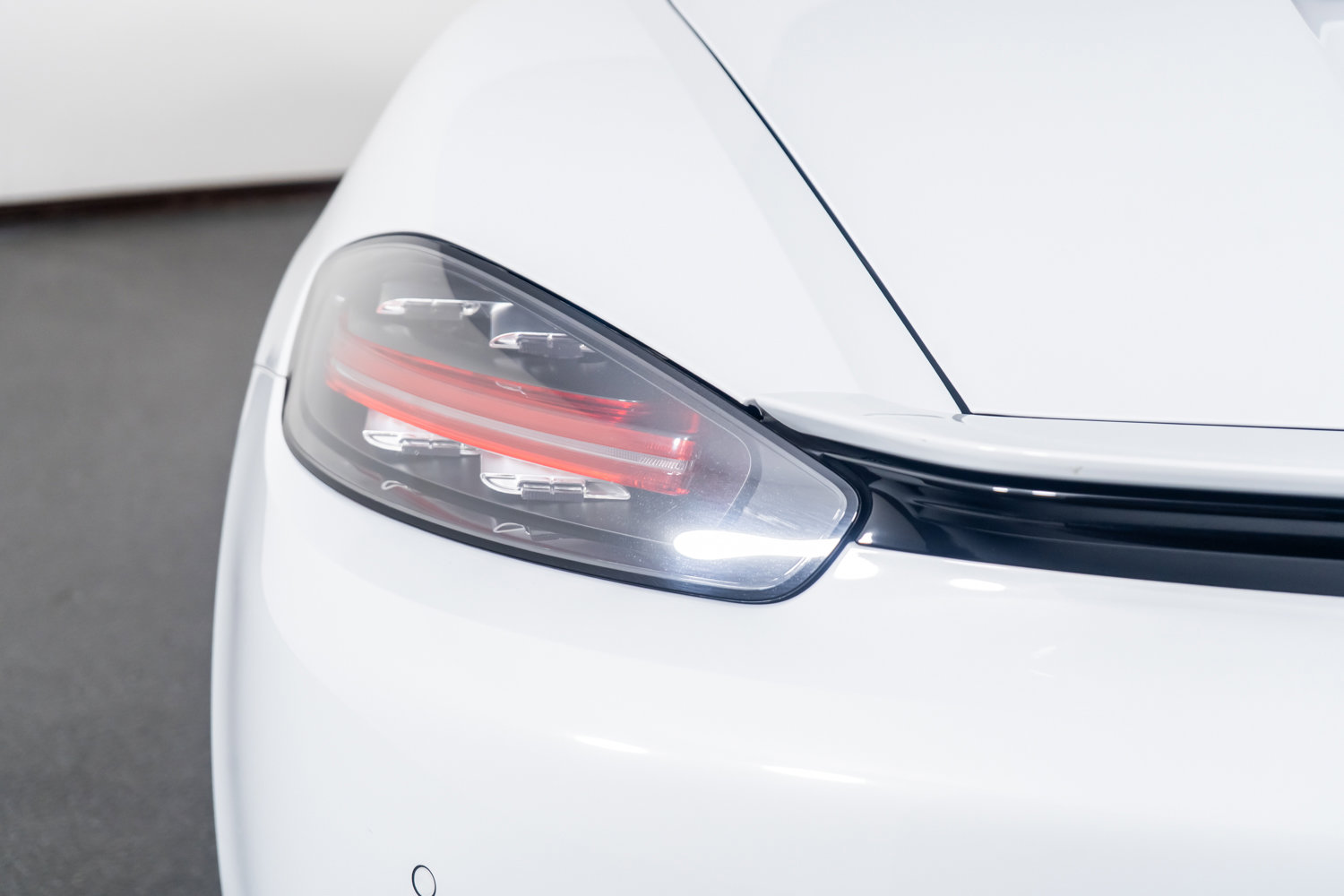 Used 2022 Porsche 718 Boxster S image 13