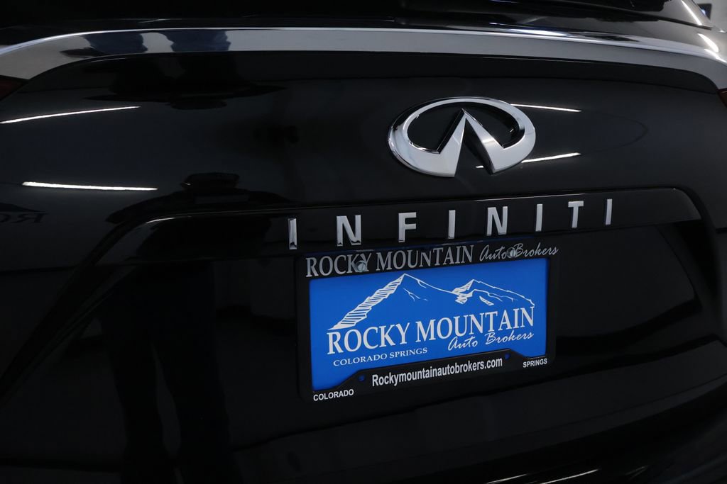 Used 2020 INFINITI QX50 Sensory w/ Proactive Package AWD/4WD image 9