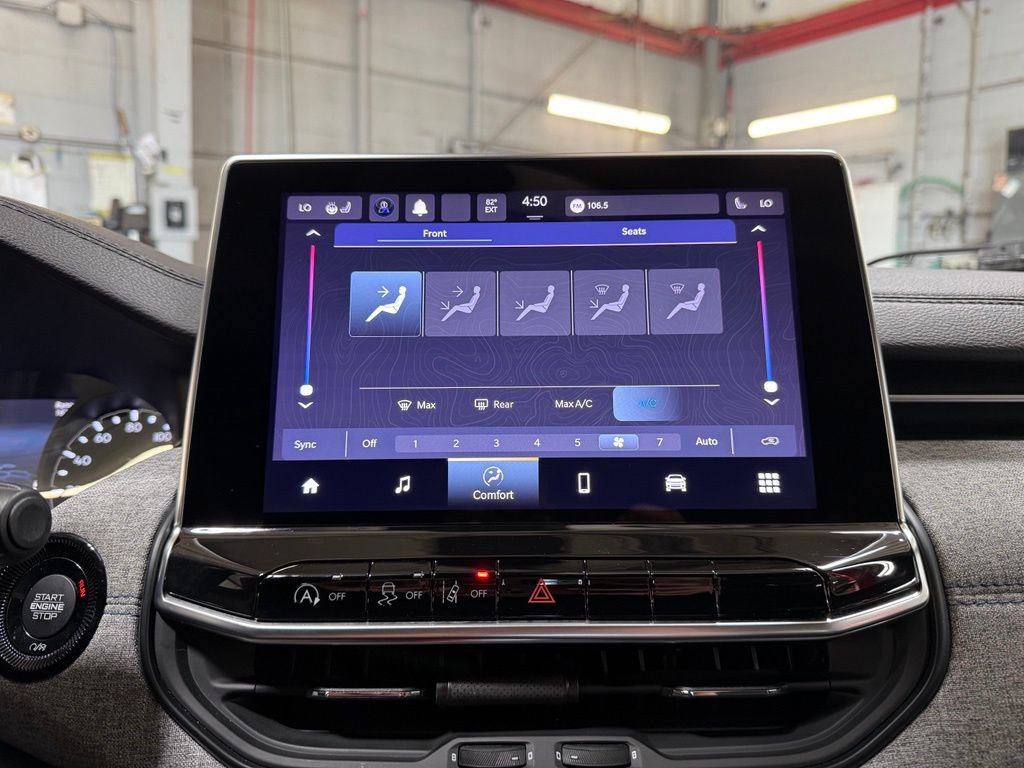 Certified 2023 Jeep Compass Latitude w/ Convenience Group AWD/4WD image 13
