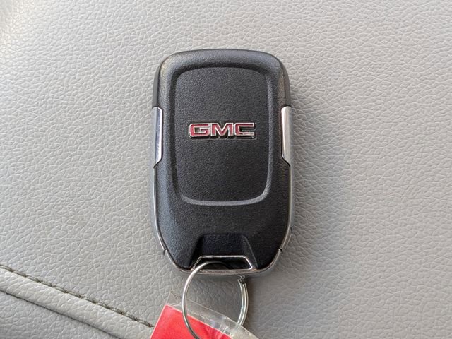 Used 2019 GMC Acadia SLE w/ LPO, Floor Liner Package FWD image 29