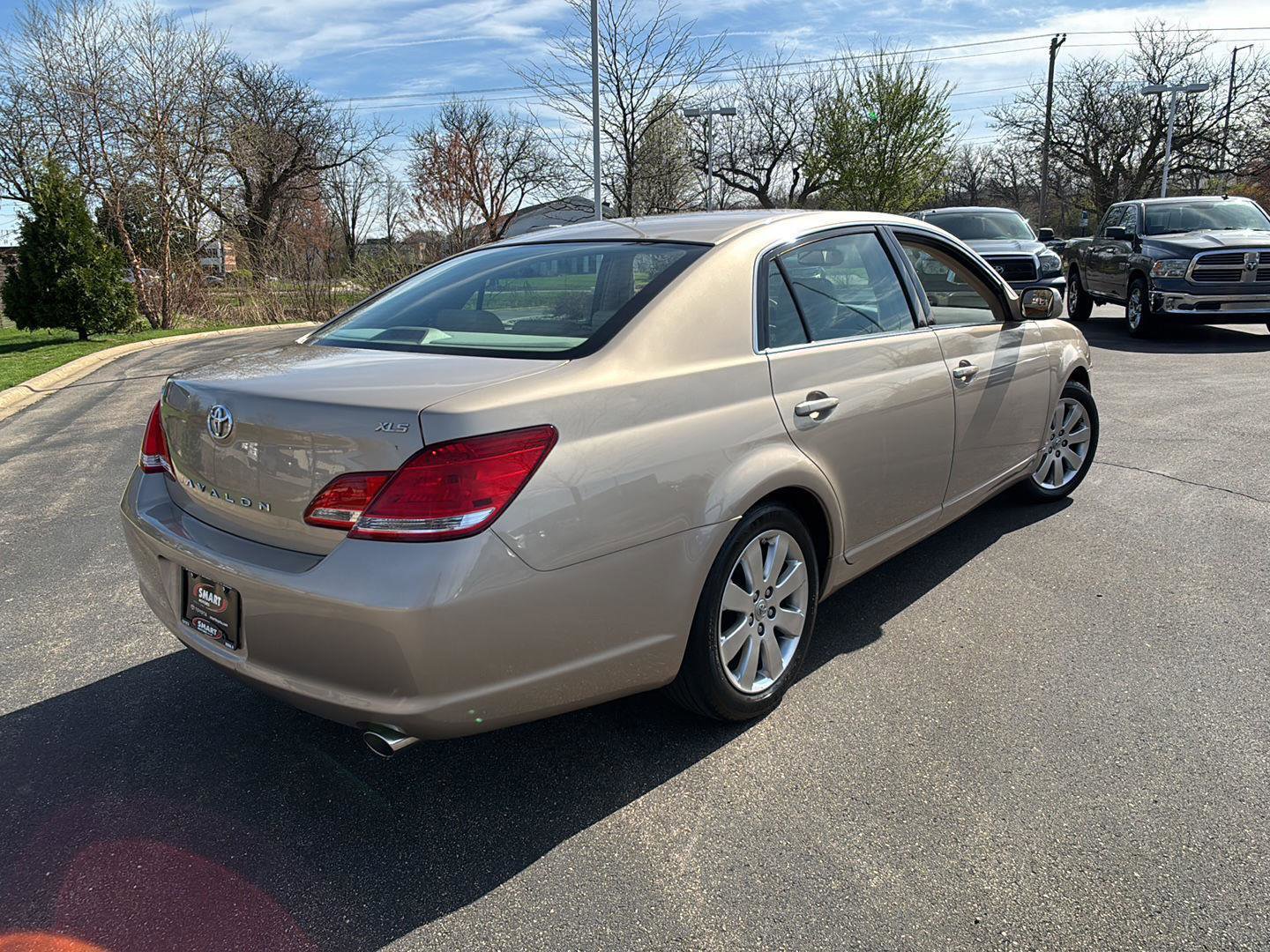 Used 2007 Toyota Avalon XLS FWD image 8