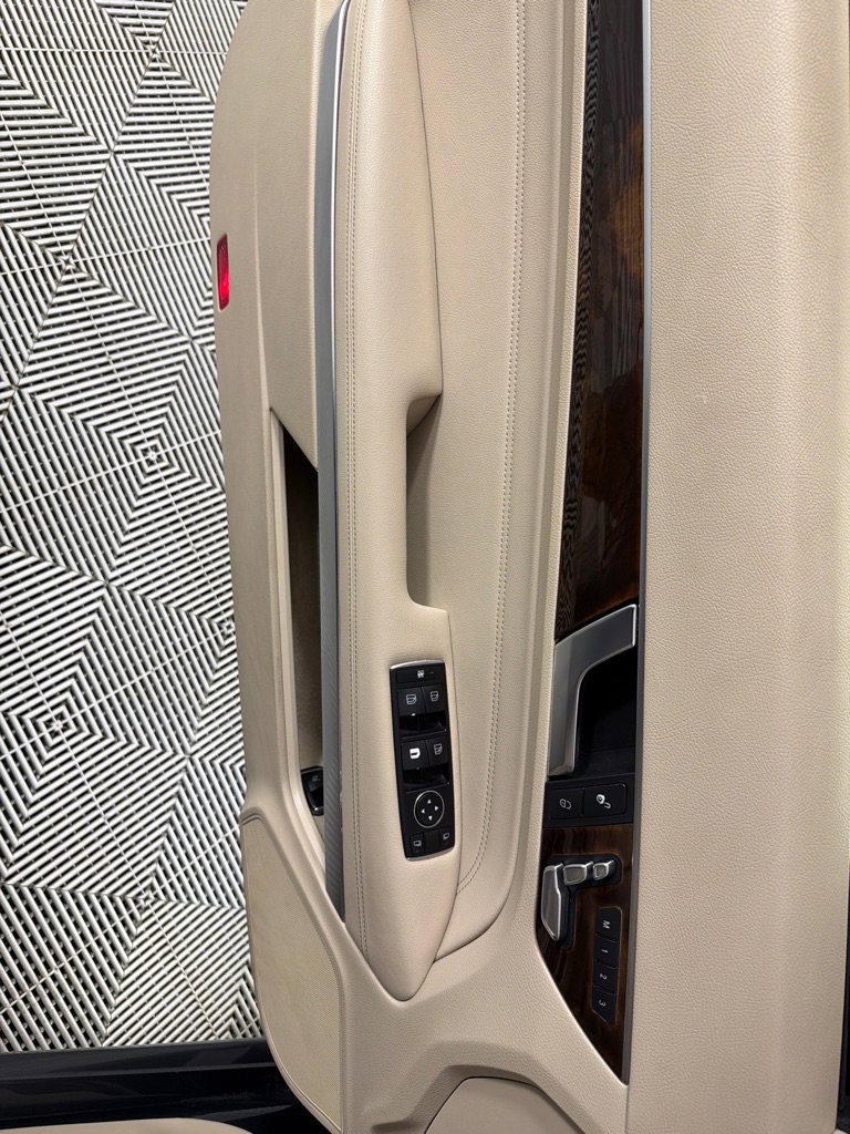 Used 2014 Mercedes-Benz E 550 Cabriolet image 20