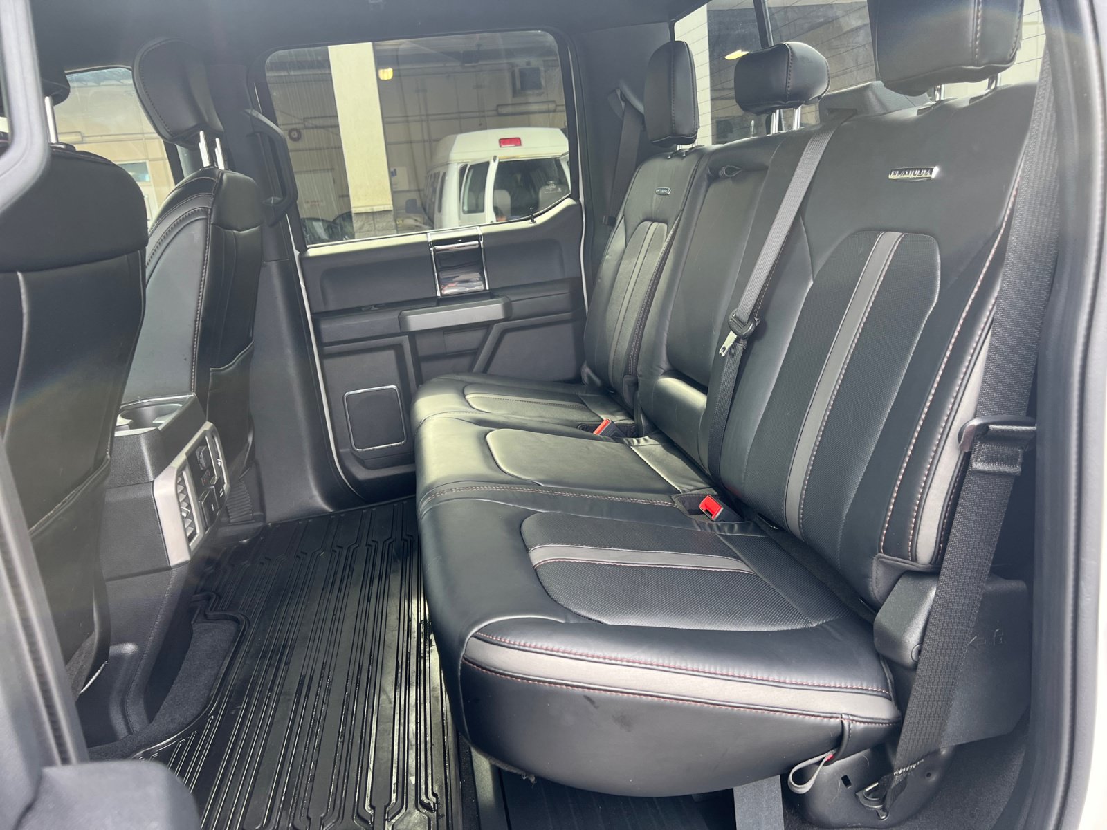 Certified 2021 Ford F350 Platinum w/ FX4 Off-Road Package AWD/4WD image 24