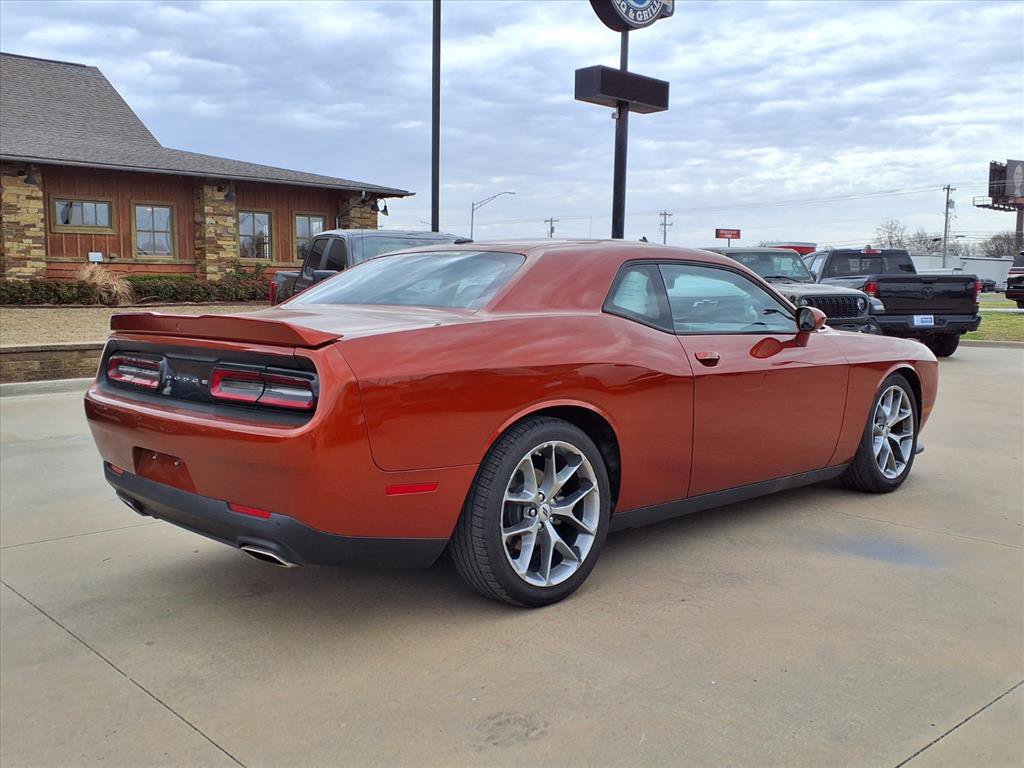 Used 2022 Dodge Challenger GT RWD image 2