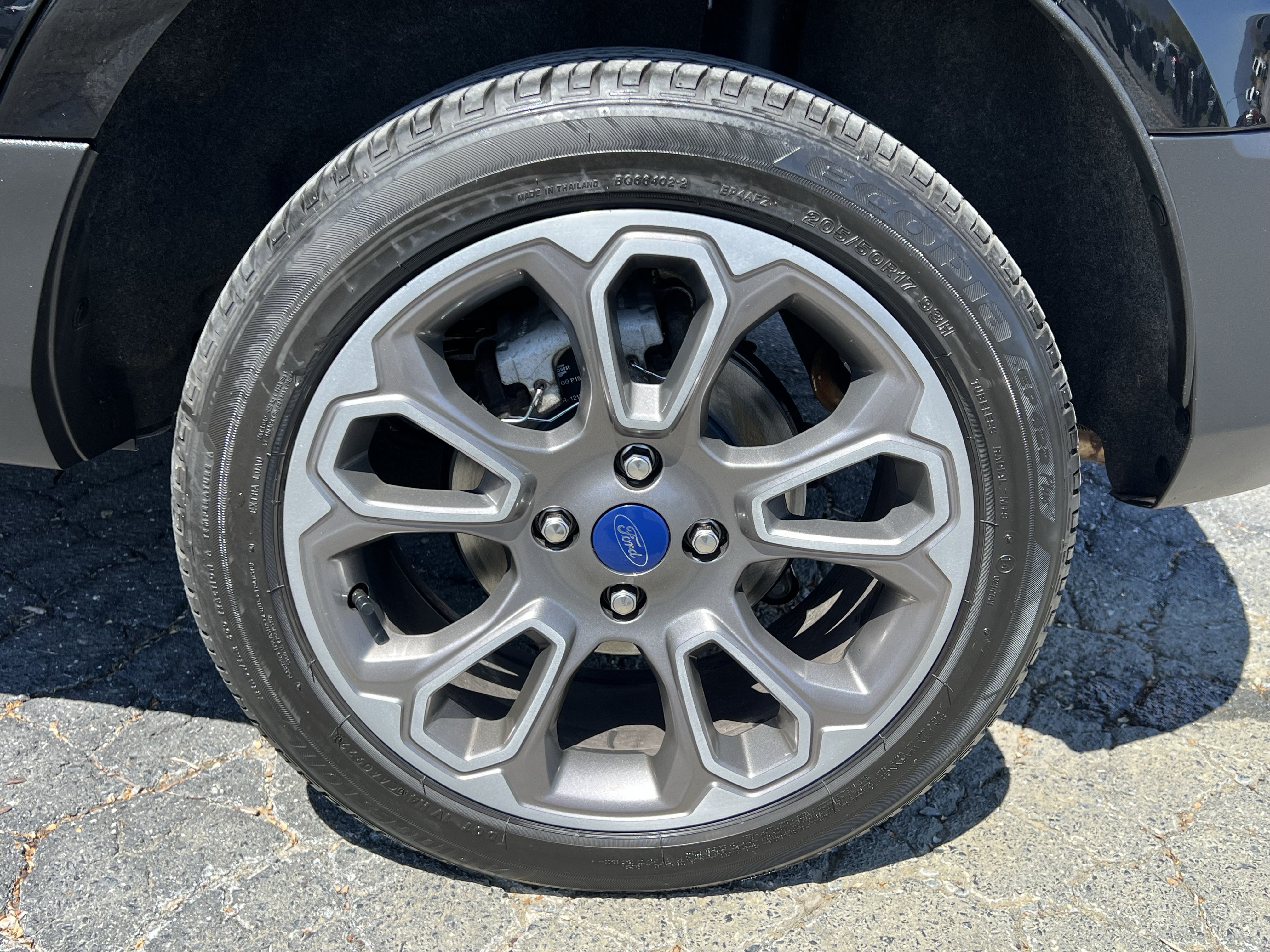 Used 2022 Ford EcoSport Titanium AWD/4WD image 9