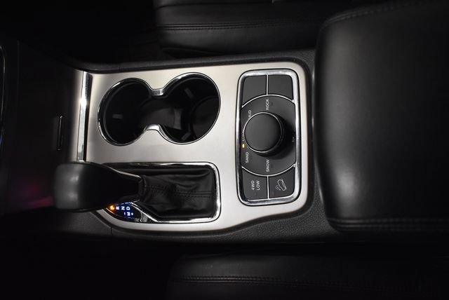 Used 2018 Jeep Grand Cherokee Limited AWD/4WD image 28
