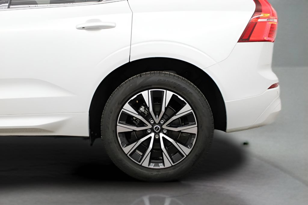Used 2023 Volvo XC60 B5 Core w/ Climate Package AWD/4WD image 41