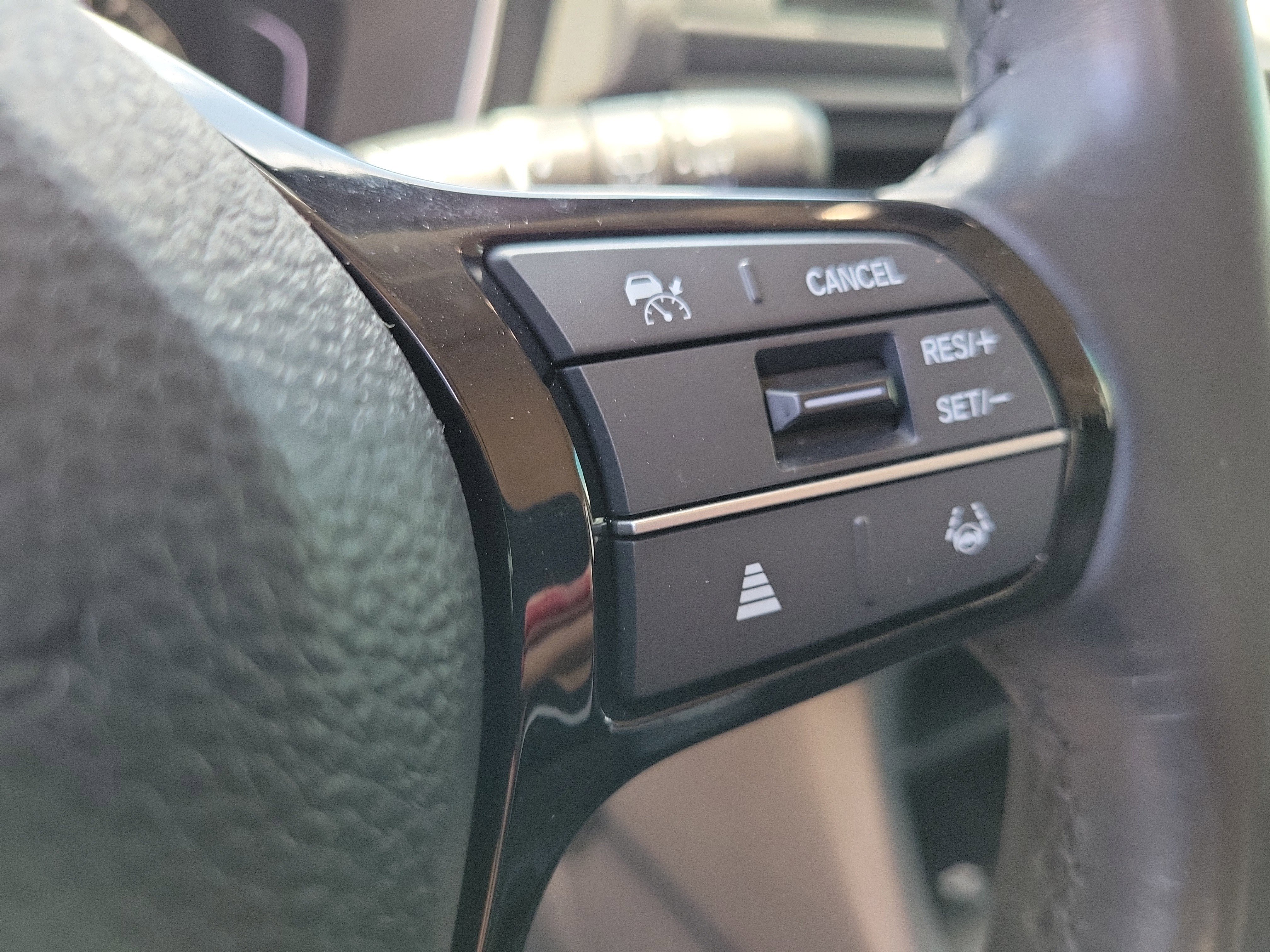 Used 2025 Honda Pilot Touring image 29