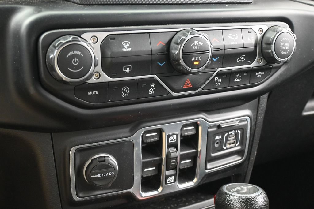 Used 2021 Jeep Gladiator Sport AWD/4WD image 19