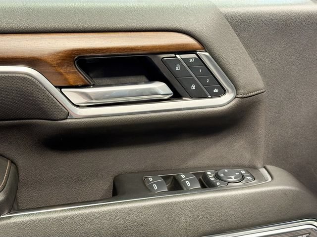 Certified 2025 Chevrolet Silverado 3500 High Country w/ High Country Premium Package AWD/4WD image 15
