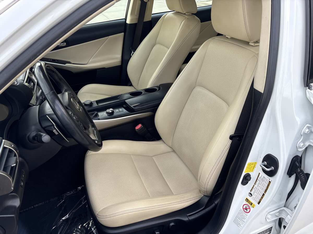 Used 2015 Lexus IS 250 image 20