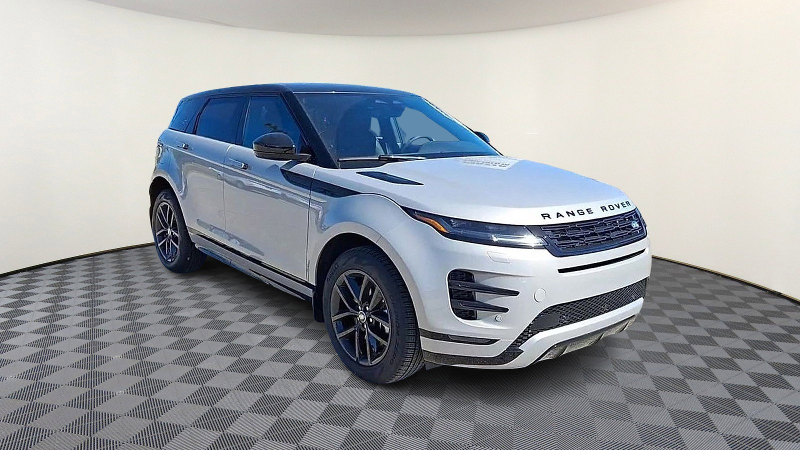 Certified 2025 Land Rover Range Rover Evoque Dynamic SE image 2