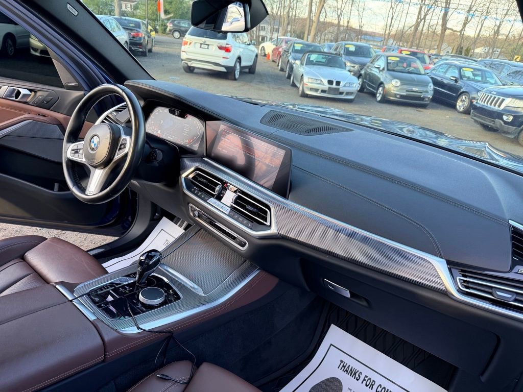 Used 2020 BMW X5 M50i image 29