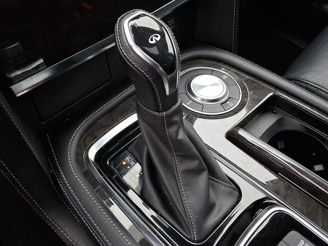 Used 2024 INFINITI QX80 Luxe image 15