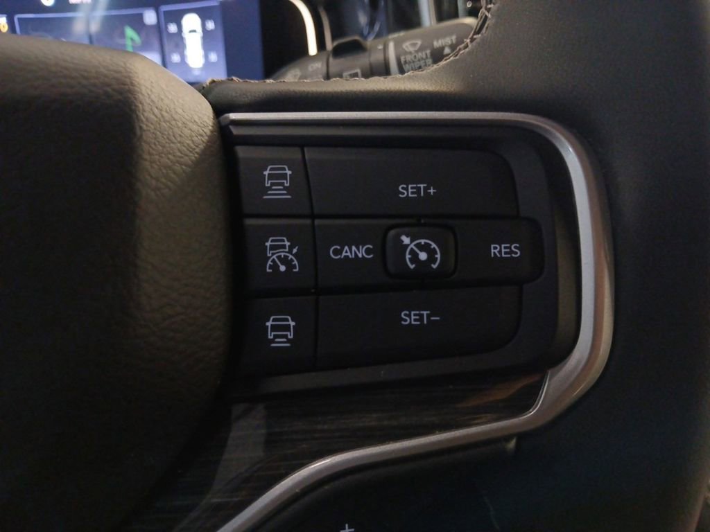 Used 2022 Jeep Wagoneer Series III w/ Rear Seat Video Group 1 image 20