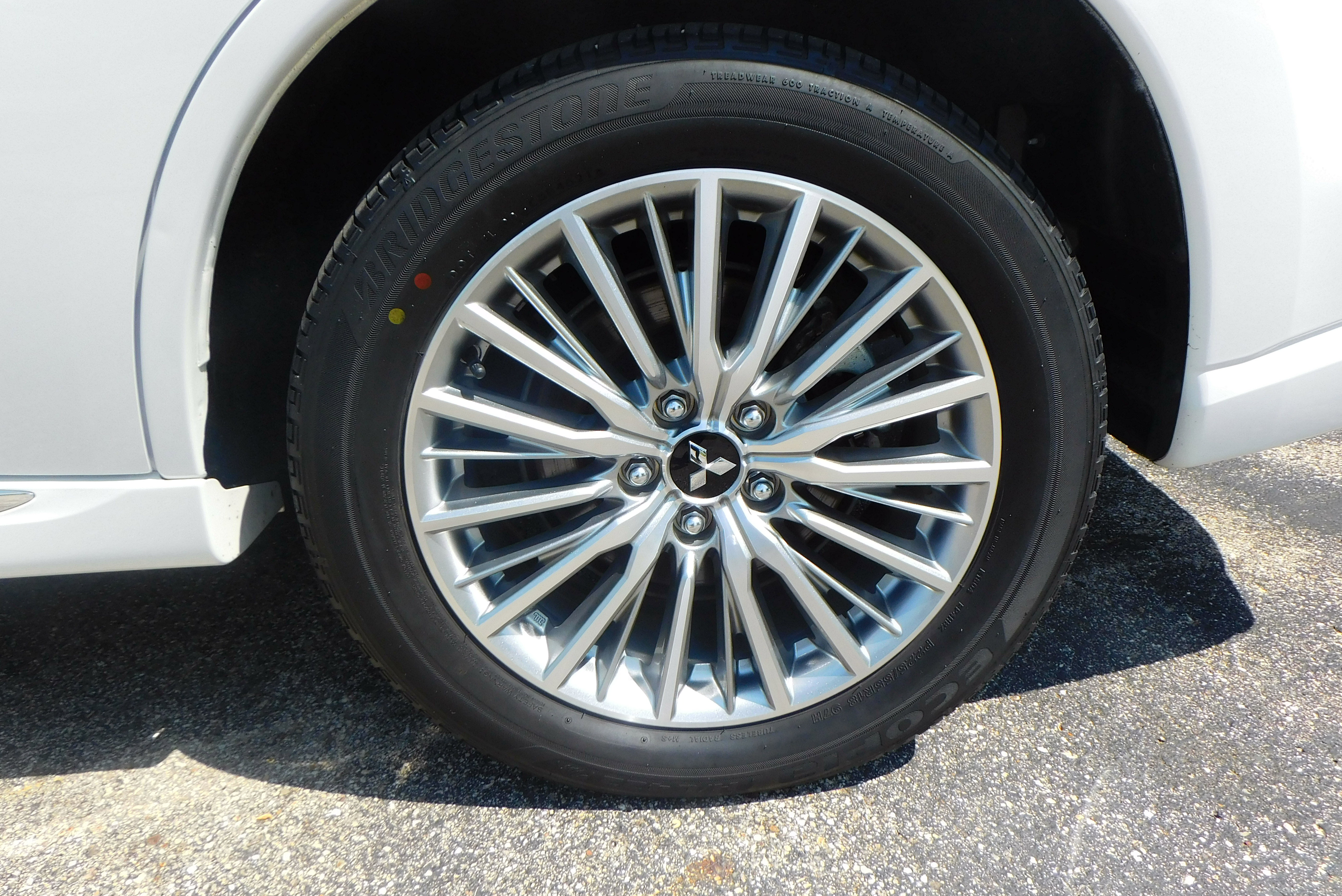 Used 2022 Mitsubishi Outlander SEL image 4