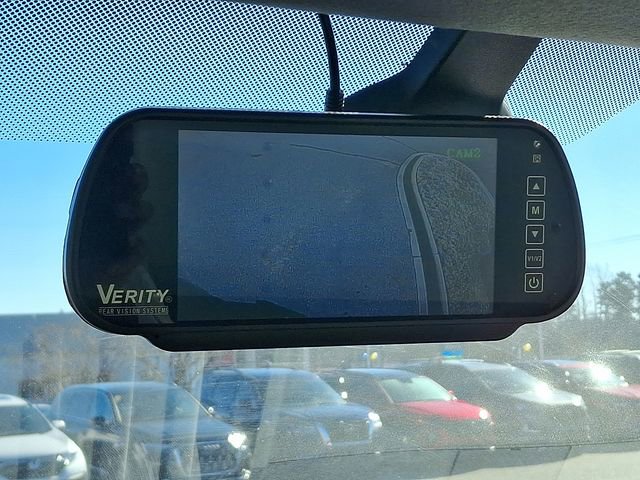 Used 2023 Ford F650 2WD Regular Cab Super Duty image 16