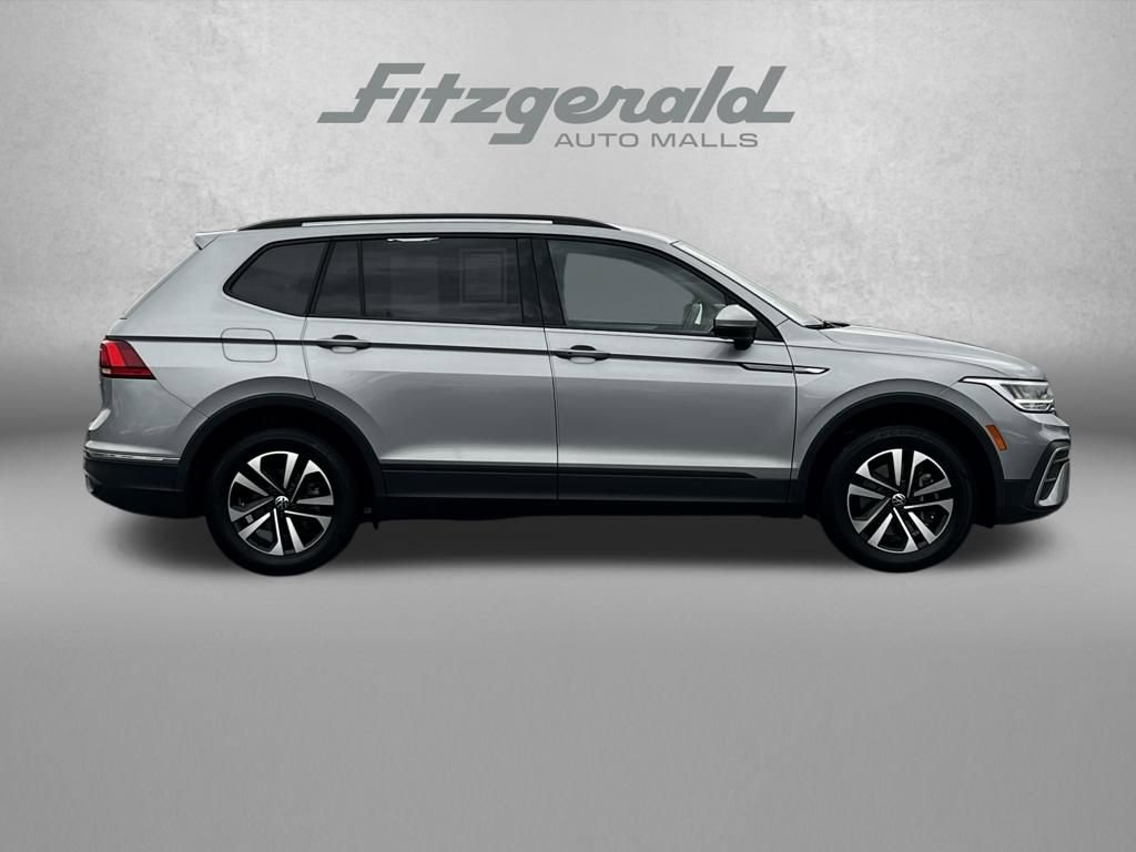 Used 2024 Volkswagen Tiguan S image 3
