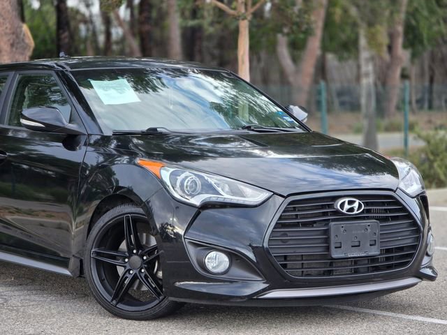 Used 2015 Hyundai Veloster Turbo FWD image 3