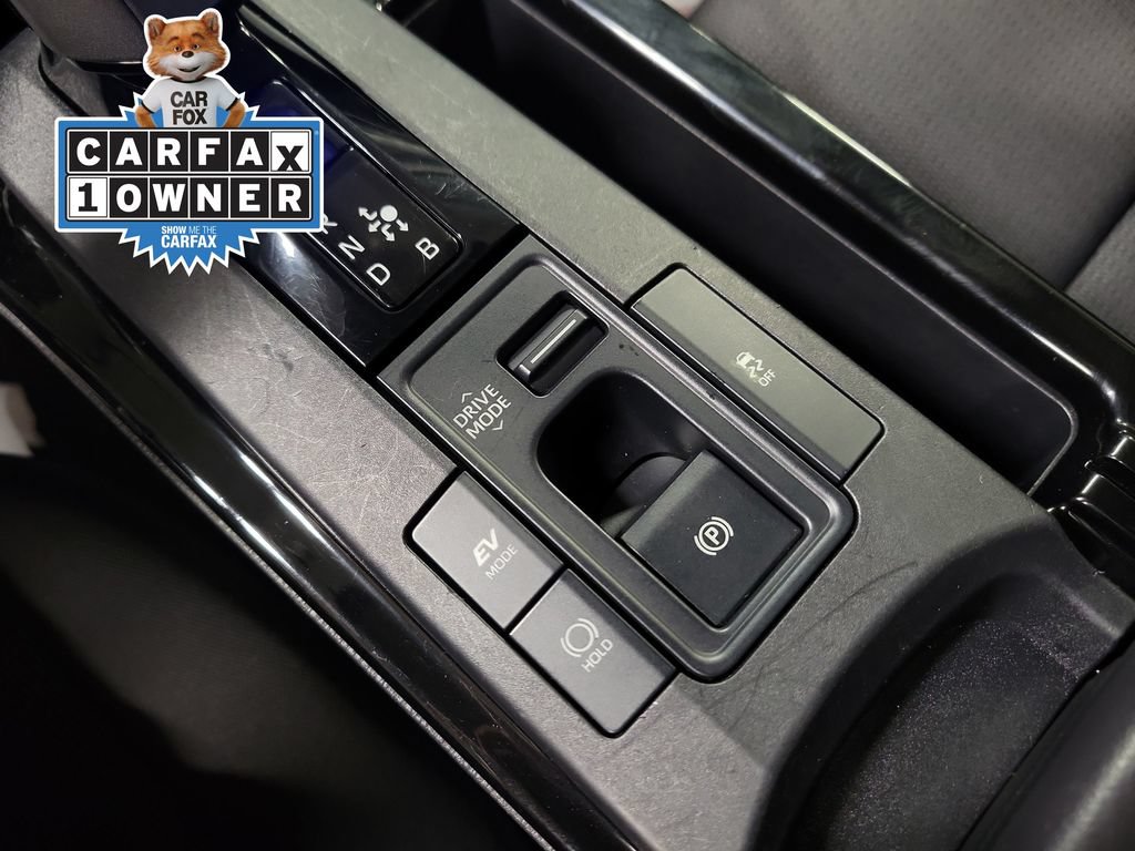 Used 2023 Toyota Prius LE FWD image 19