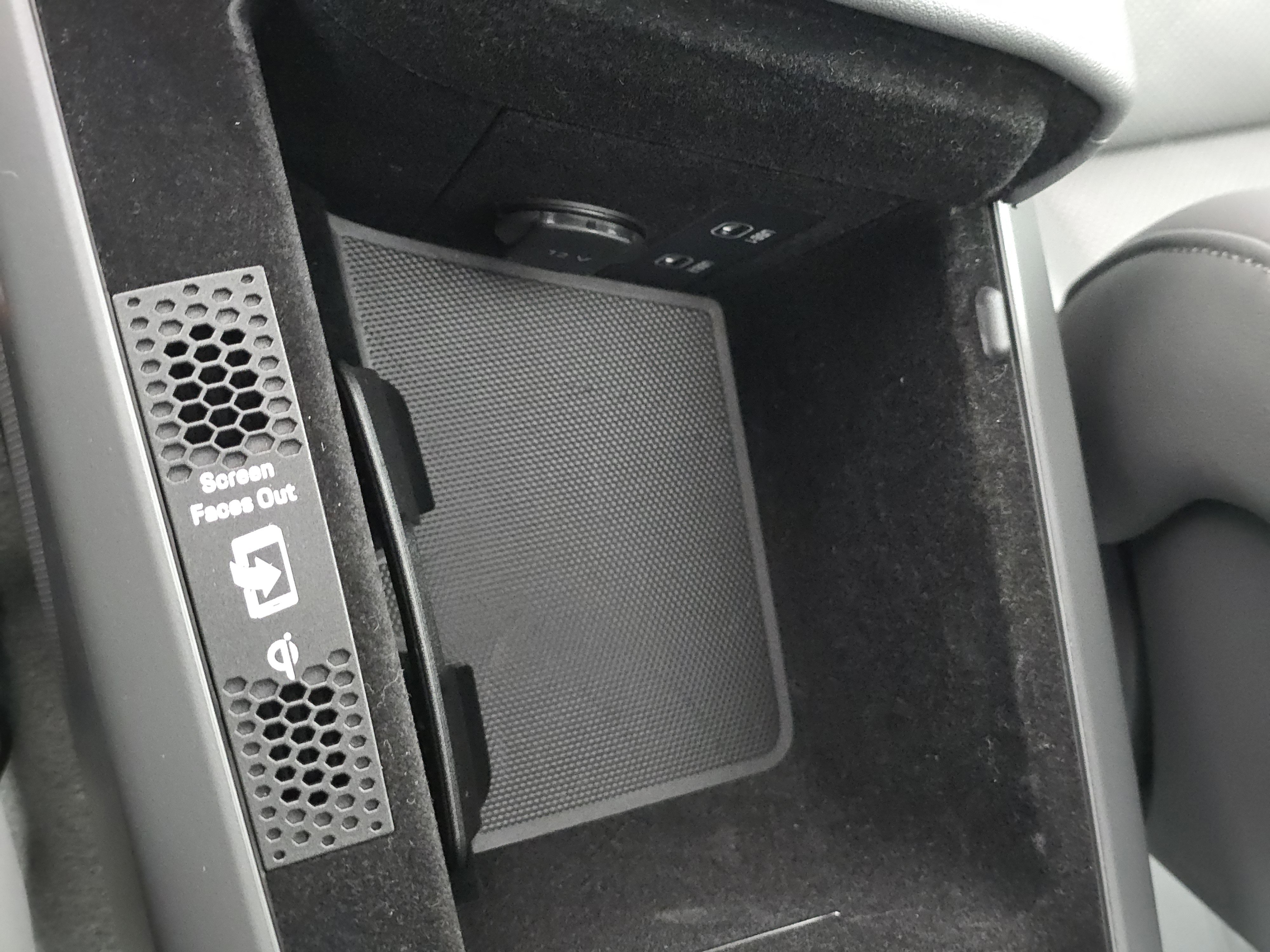 Certified 2021 Porsche Taycan 4 Cross Turismo image 26