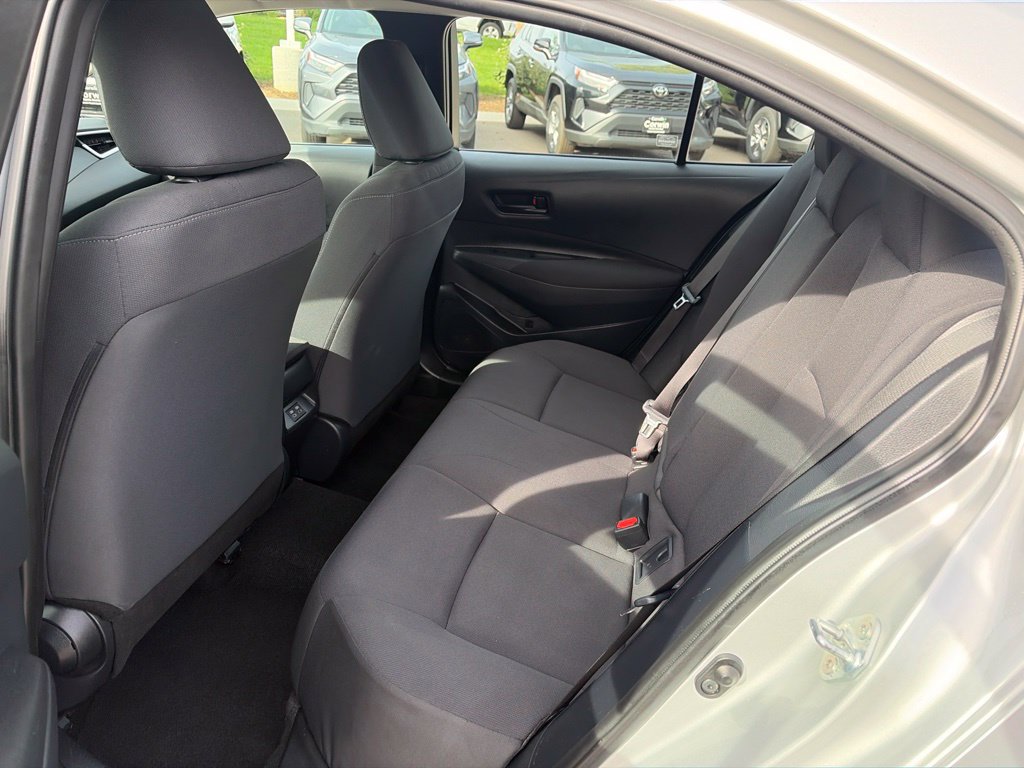 Used 2025 Toyota Corolla LE FWD image 19