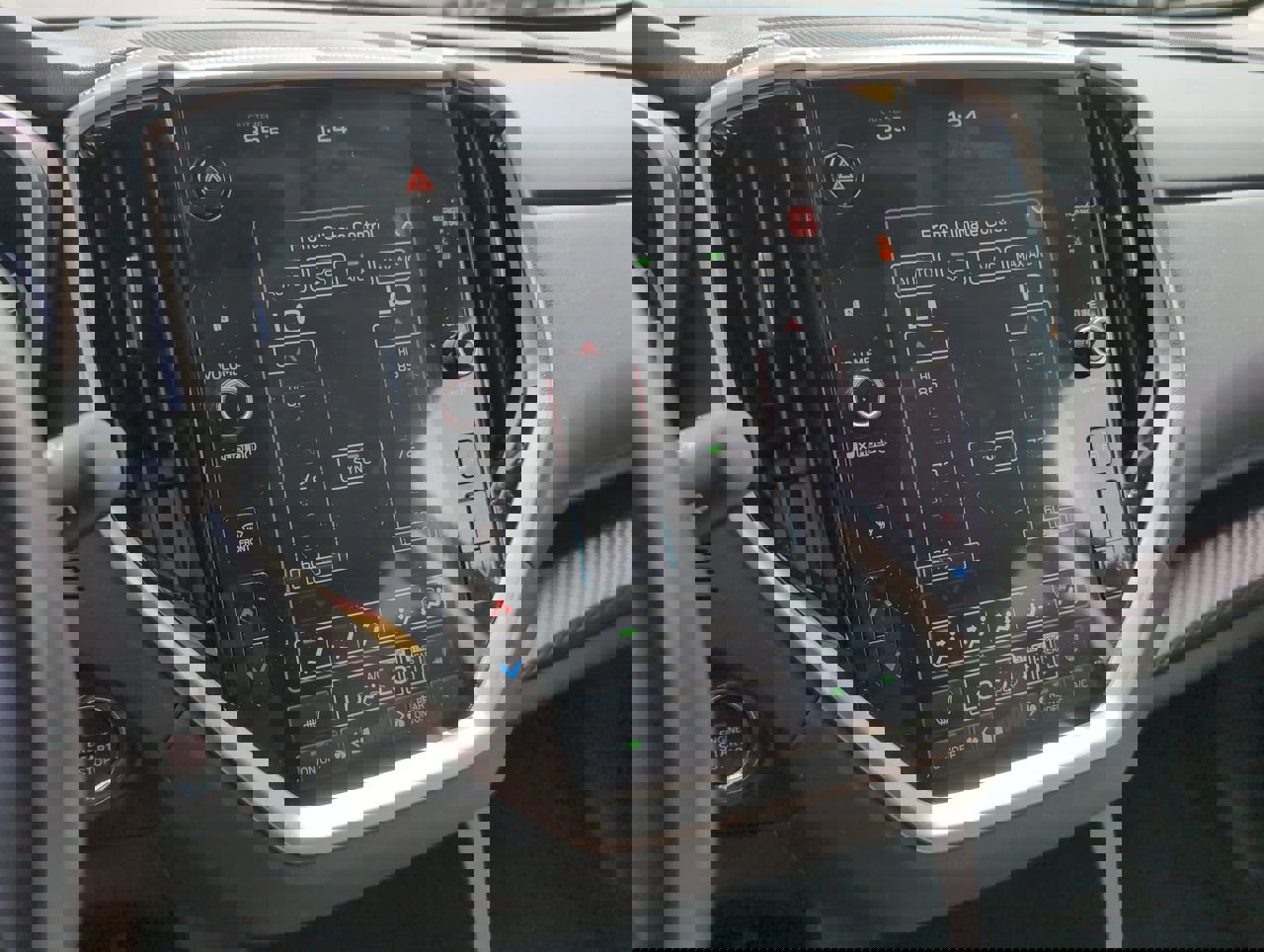 Used 2024 Subaru Ascent Premium w/ Convenience Package image 23