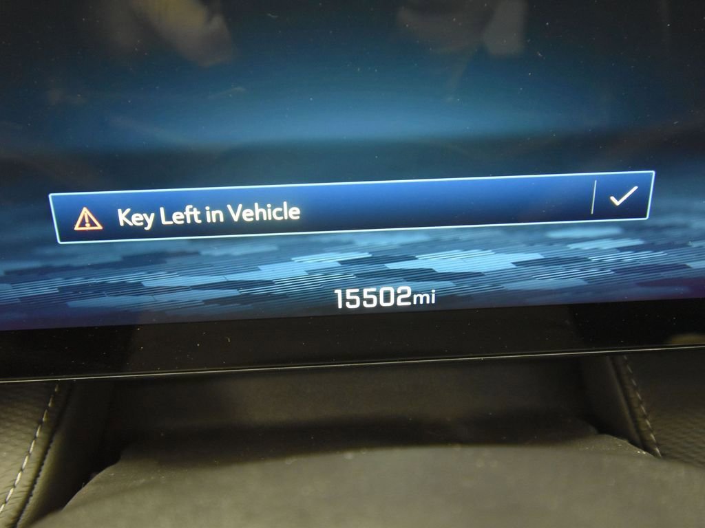 Used 2025 Chevrolet Equinox LT AWD/4WD image 13