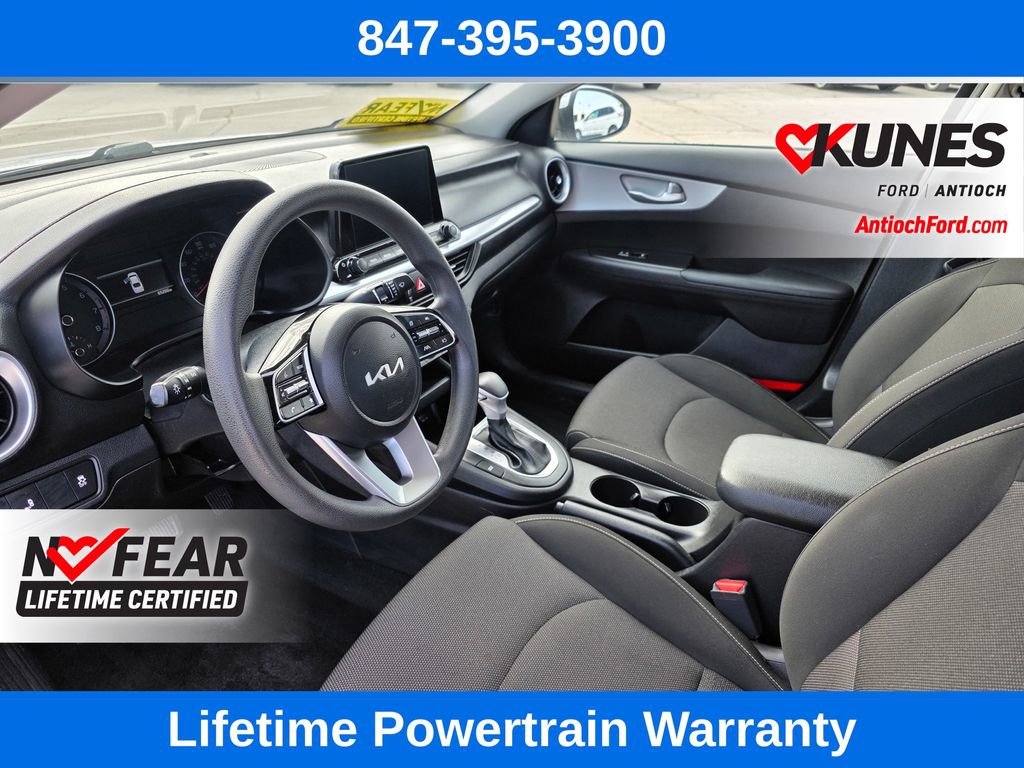 Used 2023 Kia Forte LXS w/ LXS Technology Package image 17